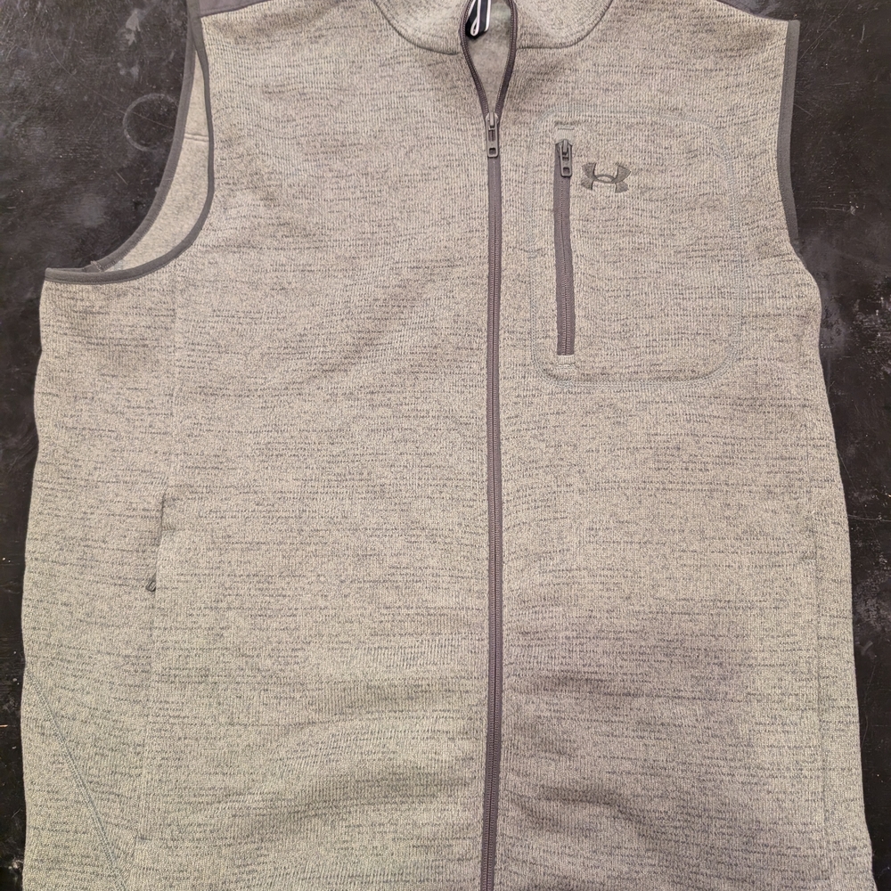 Under Armour Men's Gray Sleeveless Jacket